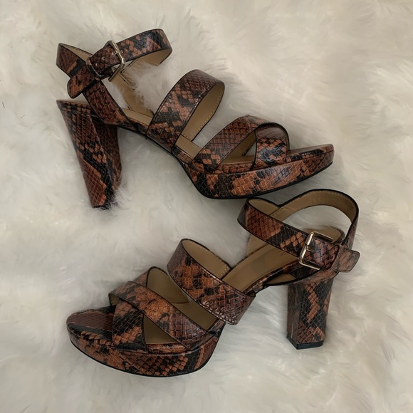 Naturalizer Kanye Brown Snakeskin Size 9.5 - Picture 1 of 7